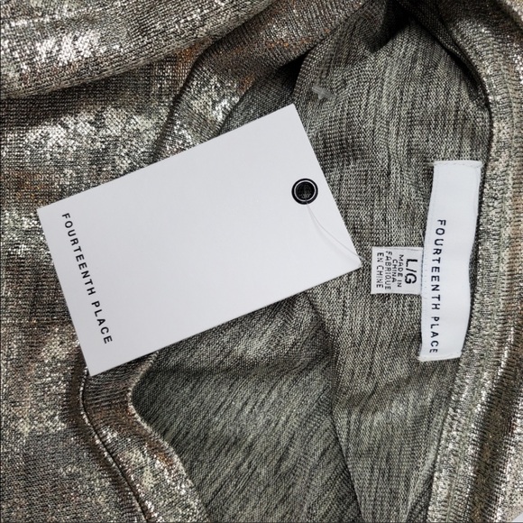 Fourteenth Place Metallic Gold Top Sweater Size L NWT - Picture 6 of 8